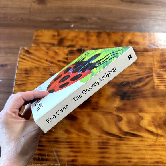 Vintage 1999 Eric Carle The Grouchy Ladybug Baby Board Book - Picture 10 of 10